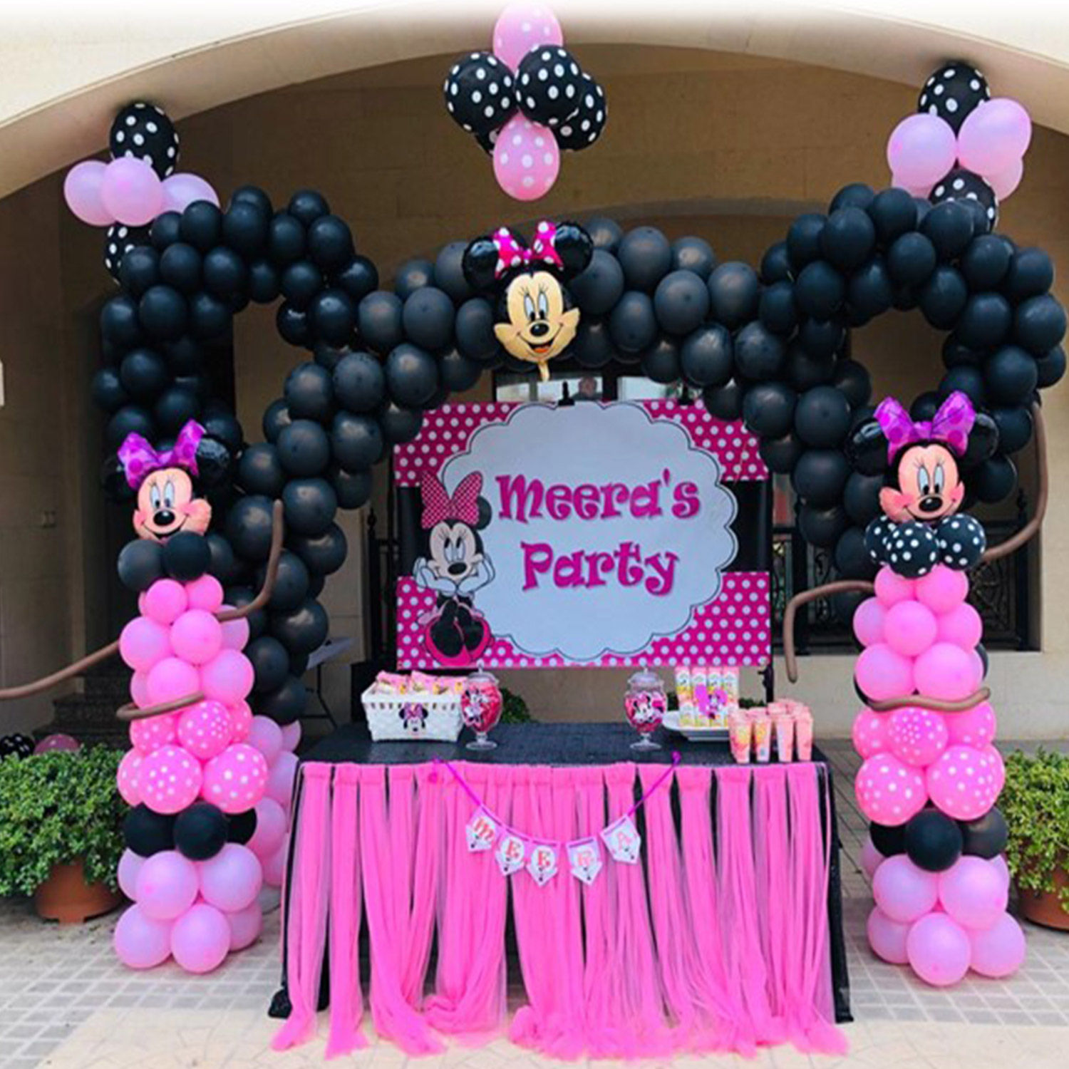 Minnie Mouse birthday party supplies - party deco, Hobbies & Toys,  Stationery & Craft, Occasions & Party Supplies on Carousell